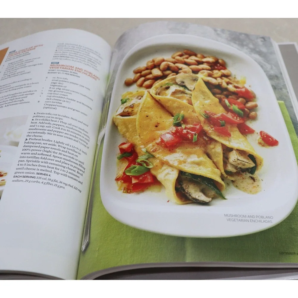 Better Homes and Gardens Annual Recipes 2010 Hardcover Cookbook 320+ Recipes